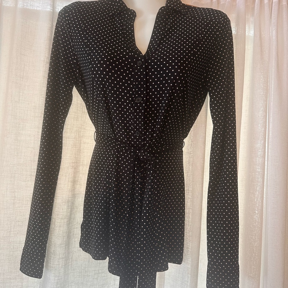 Isabella Rodriguez Black Polka Dot Button-Up Blouse, ties at waist NWT SZ S